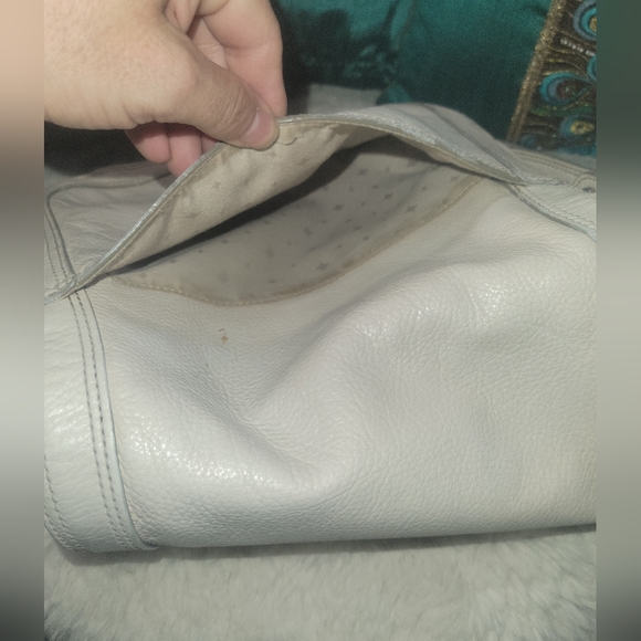 Fossil Marlow Flap Shoulder Bag in Bone - Picture 10 of 14